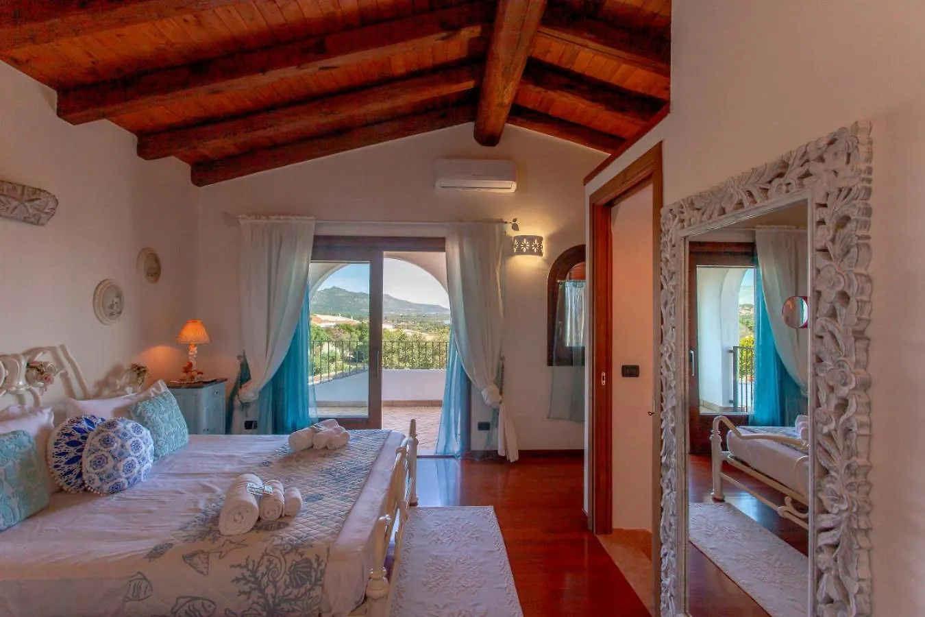 Luxury Seaview Villa - Villa Marinella サン・テオドーロ 0*,  イタリア