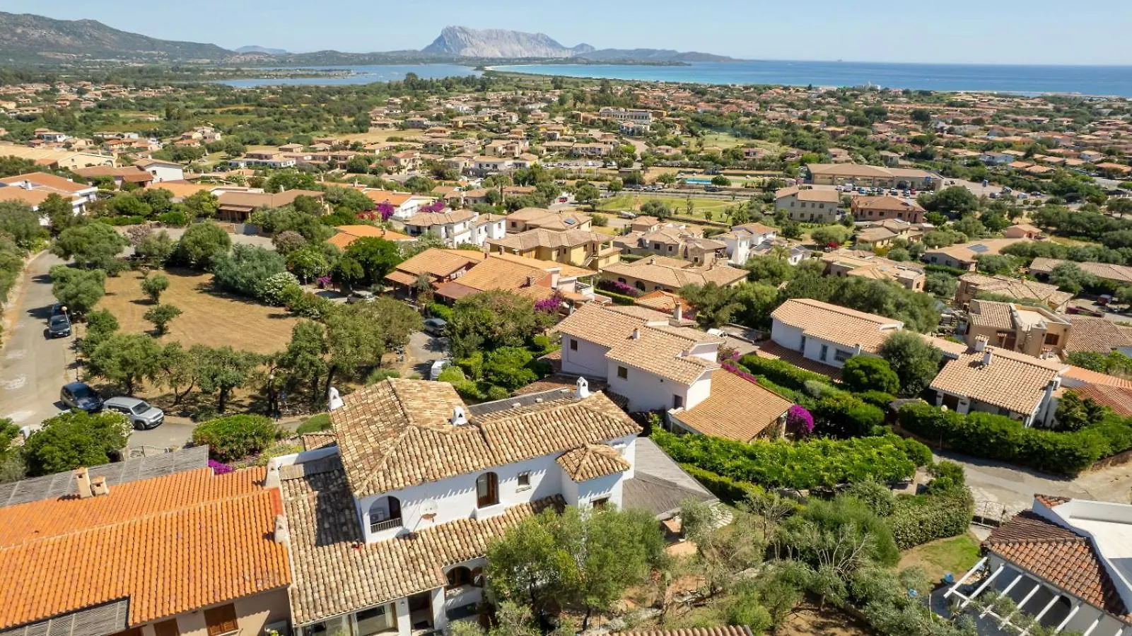 Luxury Seaview Villa - Villa Marinella San Teodoro  İtalya